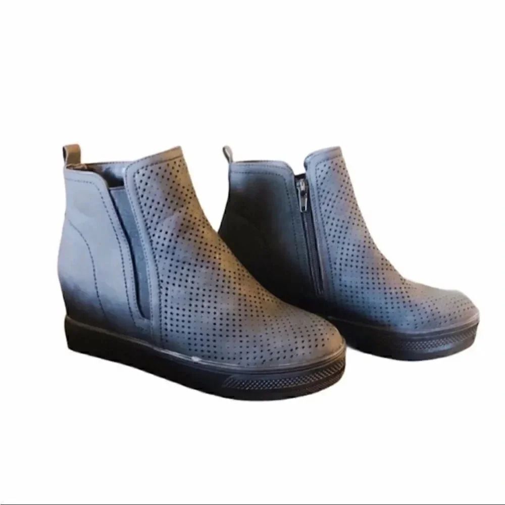 Olive Street Gray Women’s Dot Laser-Cut Booties SZ 6.5